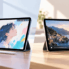 iPad Air 第5世代とiPad(A16)を並べ、イラスト制作と動画視聴の用途を比較したイメージ